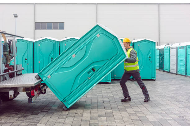 Best Portable bathroom rental  in Pompton Lakes, NJ